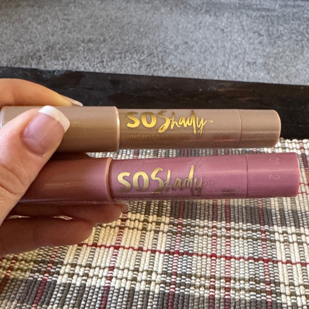 Belle Beauty So Shady Eyeshadow Sticks